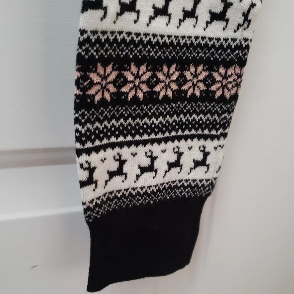 Children's Place Nordic Knit Black and White Leggings  Sparkle Snowflakes NWT